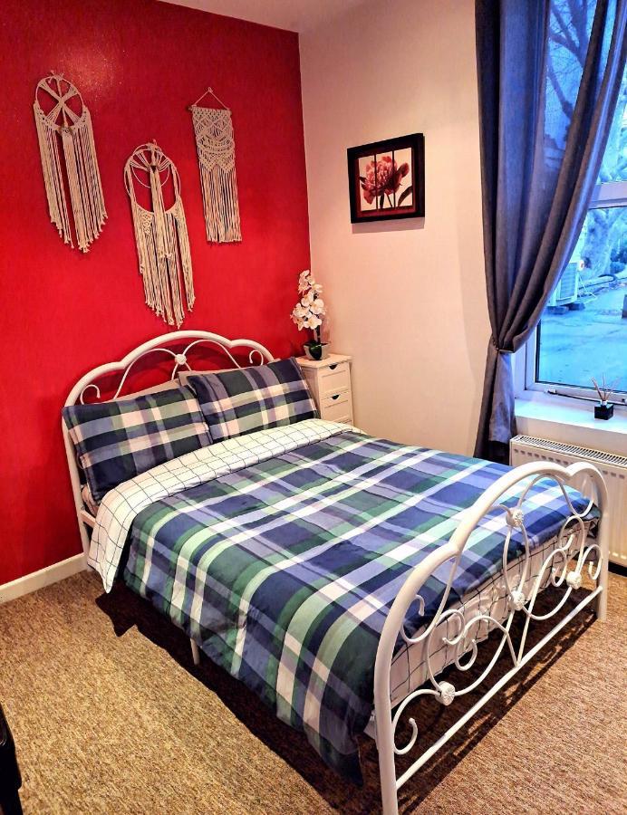 Double Room Lgbt Лондон Екстериор снимка