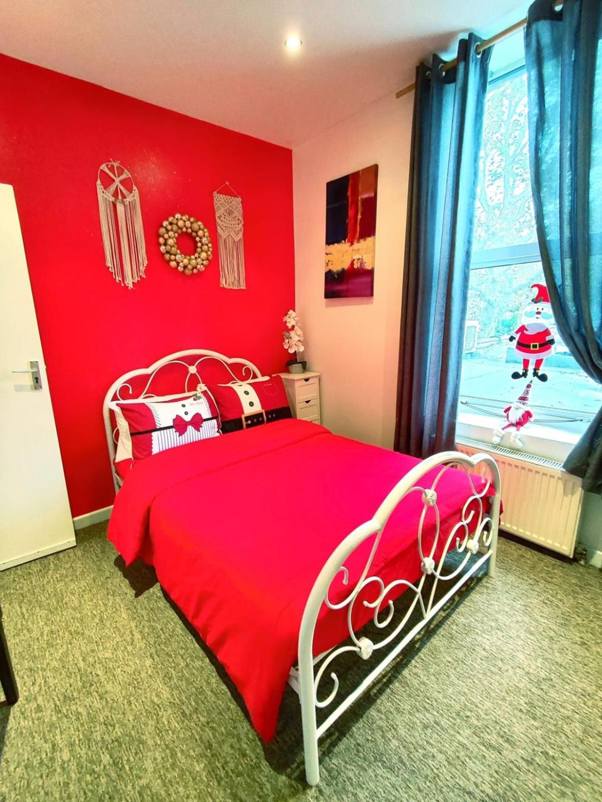 Double Room Lgbt Лондон Екстериор снимка